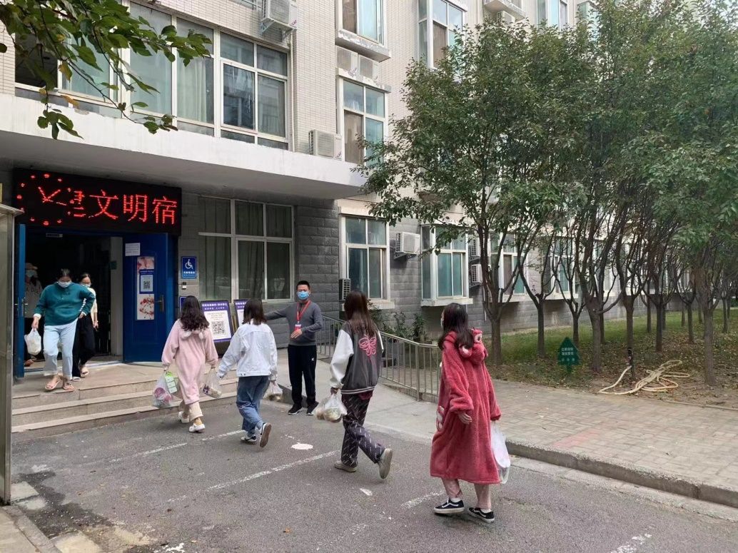說明: F:\我的堅果云\1工作\2隊伍建設(shè)\2022疫情防控宣傳\圖片\0049983b1211238ecf6cb2df1fccca7.jpg